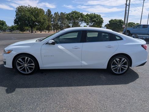 Used 2024 Chevrolet Malibu LT FWD image 2
