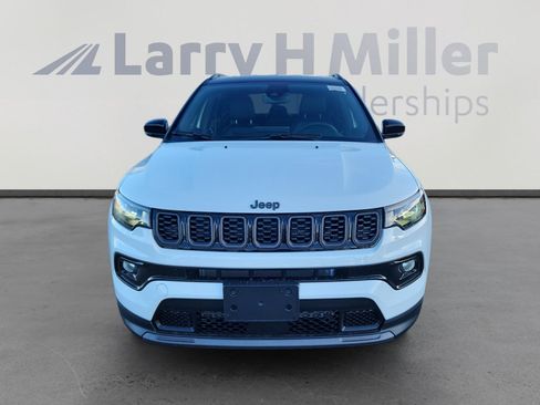New 2026 Jeep Compass Limited image 9