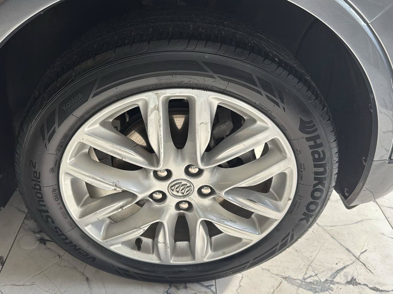 Used 2019 Buick Envision Premium w/ Driver Confidence Package AWD/4WD image 33