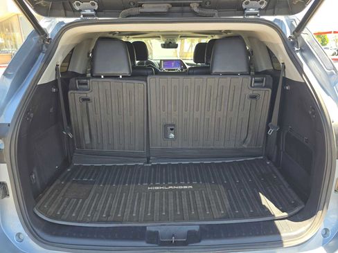Used 2023 Toyota Highlander Limited w/ Protection Package #3 (TMS) AWD/4WD image 18
