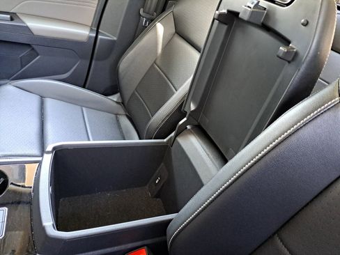 Used 2022 Volkswagen Atlas SEL AWD/4WD image 32
