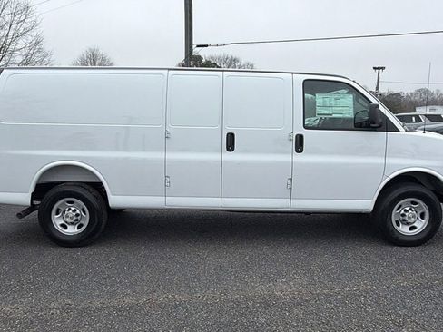 New 2026 Chevrolet Express 2500 WT w/ Driver Convenience Package image 4