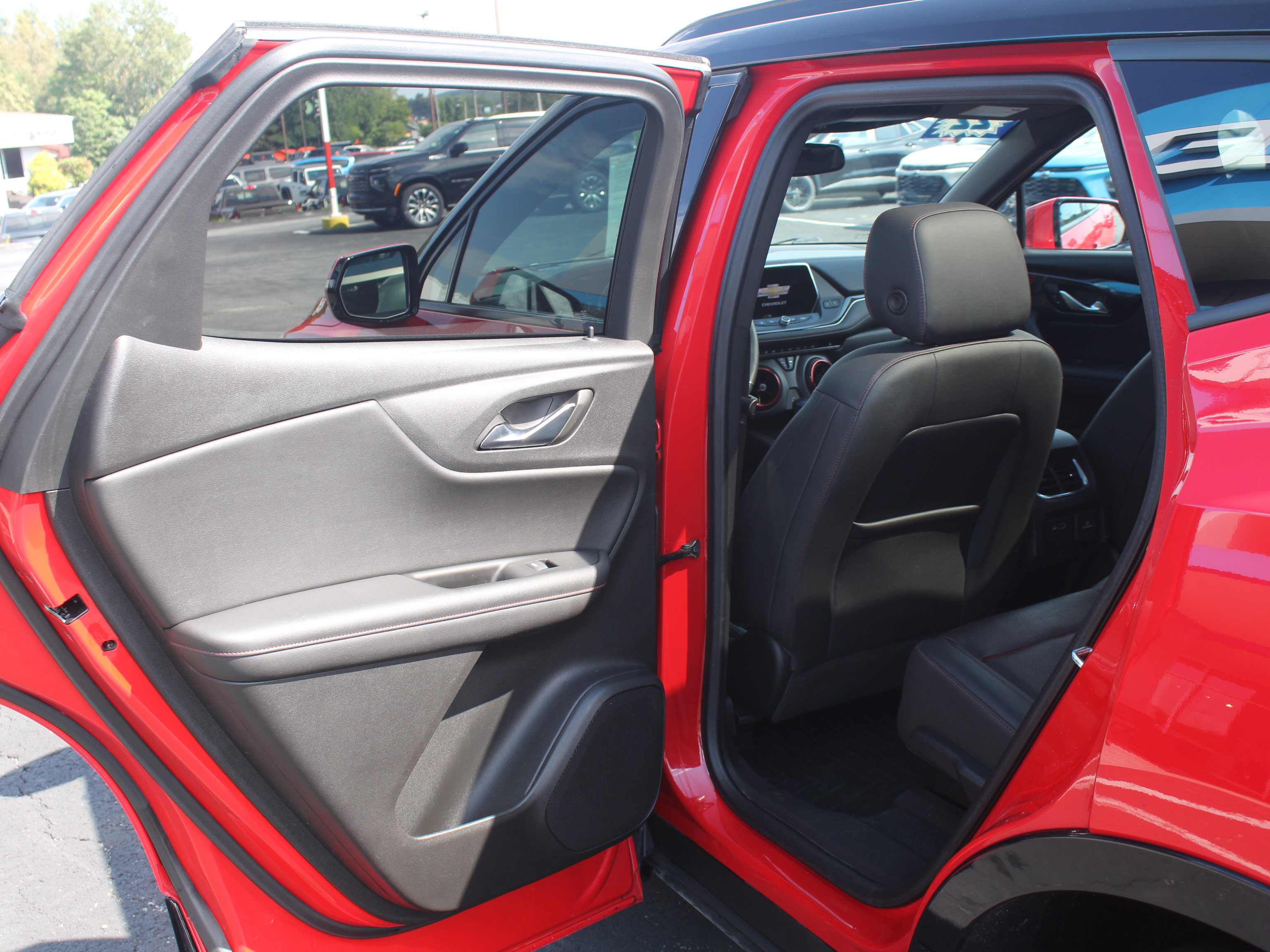 Used 2022 Chevrolet Blazer RS AWD/4WD image 23
