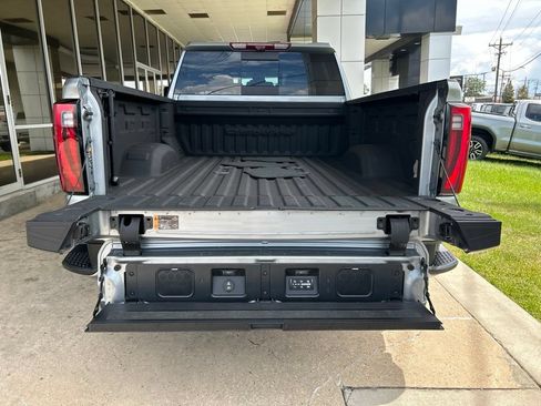 Used 2024 GMC Sierra 2500 Denali Ultimate w/ Max Trailering Package AWD/4WD image 15