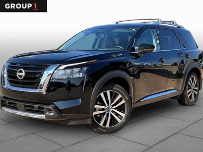 Certified 2025 Nissan Pathfinder Platinum w/ Cargo Package