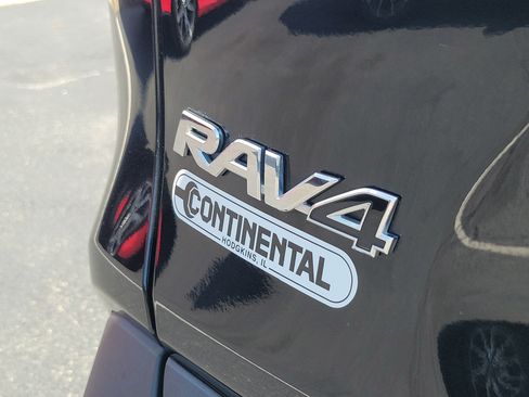 Certified 2025 Toyota RAV4 XLE AWD/4WD image 8