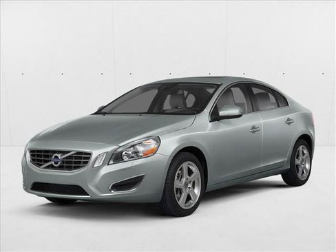 Used 2013 Volvo S60 T5 AWD/4WD image 1