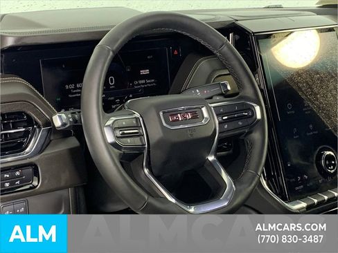 Used 2025 GMC Yukon Elevation image 7