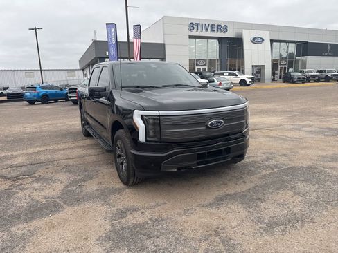 Used 2022 Ford F150 Lightning Lariat w/ Equipment Group 511A High AWD/4WD image 2
