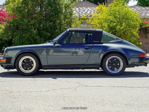 Used 1987 Porsche 911 Carrera RWD image 22