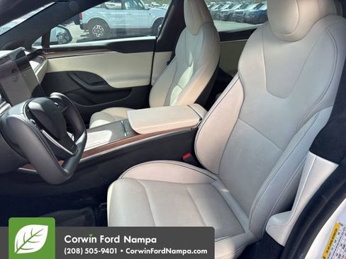 Used 2021 Tesla Model S Plaid image 9