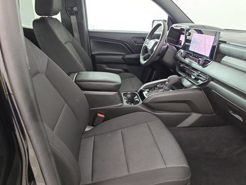 Used 2024 Chevrolet Colorado Trail Boss w/ Technology Package AWD/4WD image 40