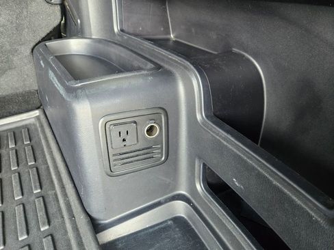 Used 2019 Toyota 4Runner SR5 AWD/4WD image 38