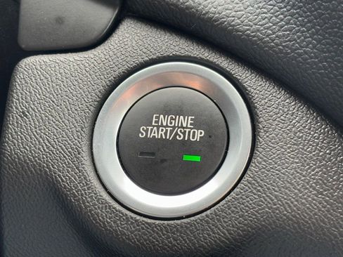 Used 2024 Chevrolet Equinox LT AWD/4WD image 25