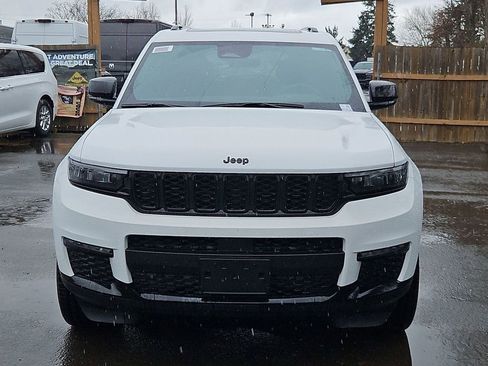 New 2025 Jeep Grand Cherokee L Limited w/ Black Appearance Package image 2