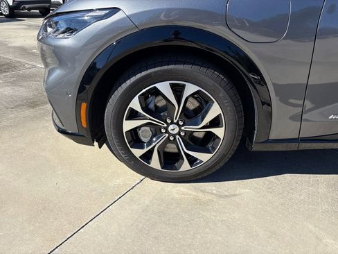 Certified 2023 Ford Mustang Mach-E Premium image 7