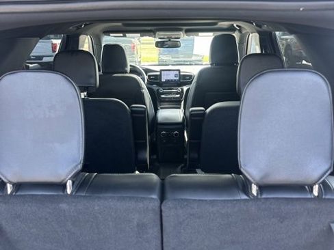 Used 2023 Ford Explorer ST-Line image 12