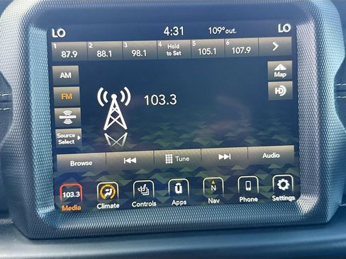 Used 2023 Jeep Wrangler Unlimited Sahara w/ Cold Weather Group AWD/4WD image 16