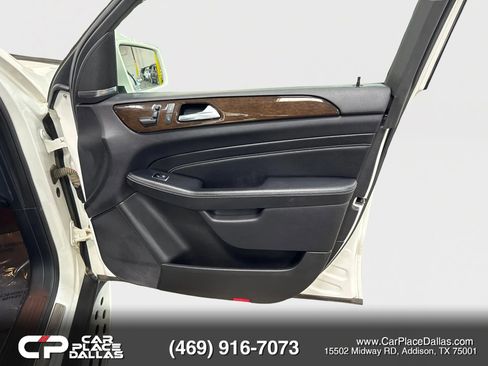 Used 2015 Mercedes-Benz ML 350 4MATIC w/ Premium 1 Package image 30