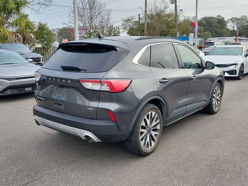 Used 2020 Ford Escape Titanium image 6