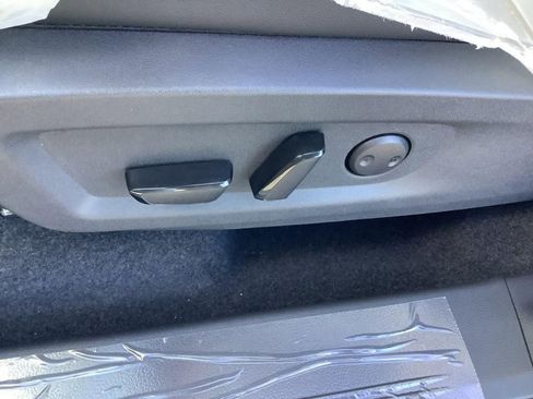 New 2025 Nissan Murano SL image 25