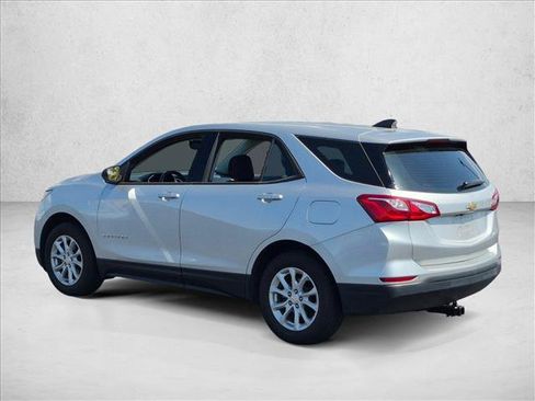 Used 2019 Chevrolet Equinox LS FWD image 7