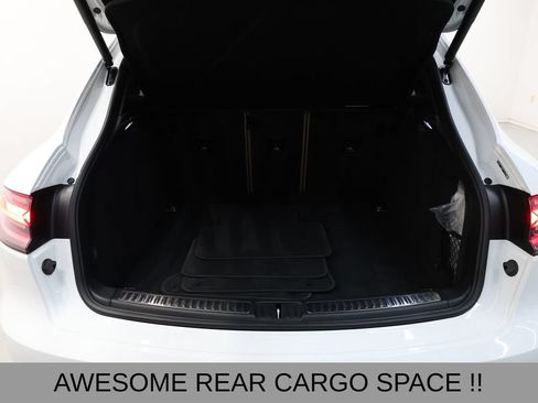Used 2025 Porsche Macan S AWD/4WD image 46