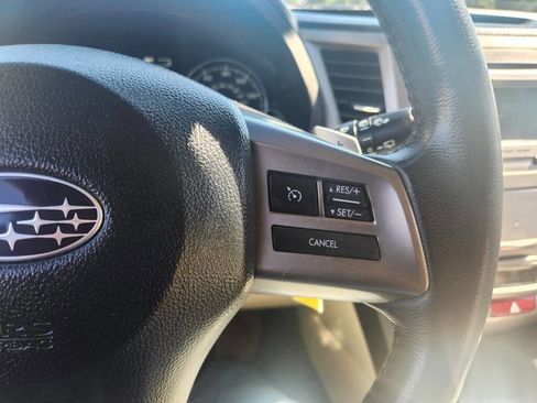 Used 2013 Subaru Outback 2.5i Limited AWD/4WD image 16