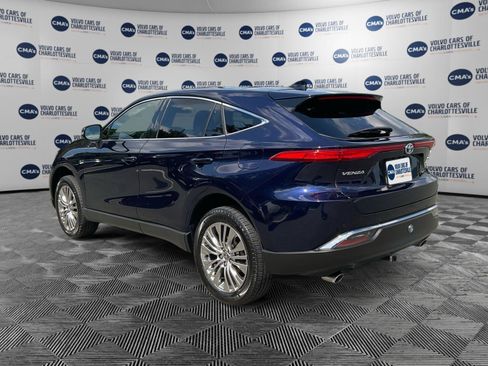 Used 2023 Toyota Venza Limited AWD/4WD image 3