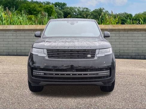 New 2026 Land Rover Range Rover SE image 2