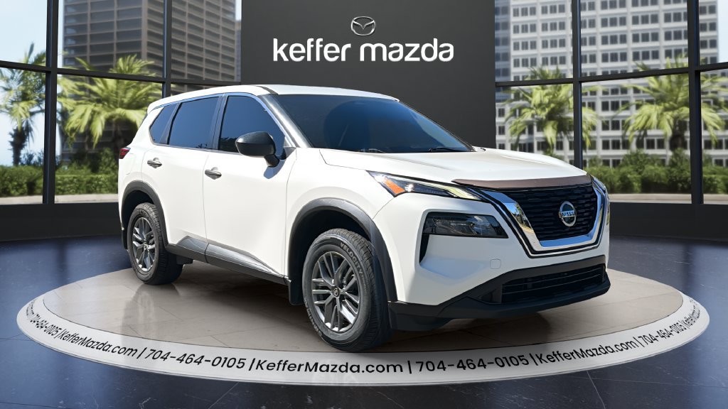 Used 2021 Nissan Rogue S FWD image 1