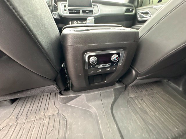 Used 2021 GMC Yukon SLT w/ SLT Premium Package AWD/4WD image 53