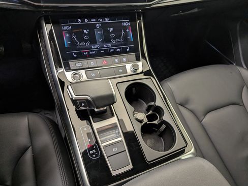 Used 2022 Audi Q7 Premium Plus image 22