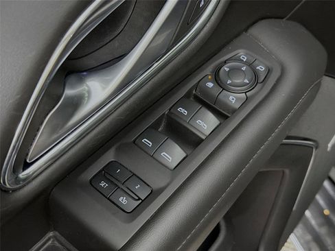 Used 2022 Chevrolet Tahoe LT w/ Luxury Package AWD/4WD image 24