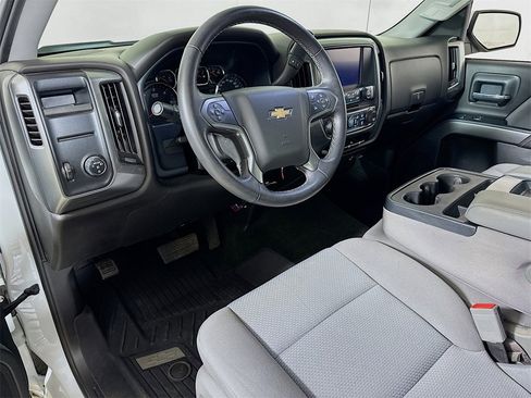 Used 2018 Chevrolet Silverado 1500 LT w/ Texas Edition image 7