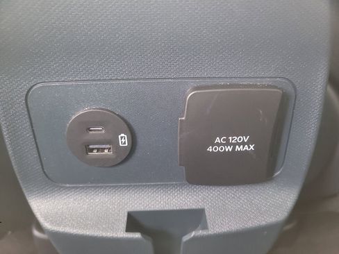 Certified 2024 Ford Maverick XLT w/ XLT Luxury Package FWD image 12