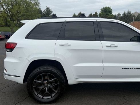 Used 2019 Jeep Grand Cherokee Limited X AWD/4WD image 9