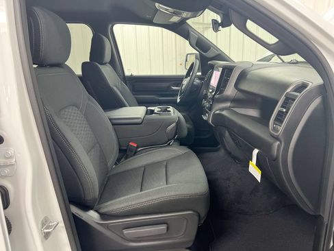 New 2026 RAM 1500 Express AWD/4WD image 21