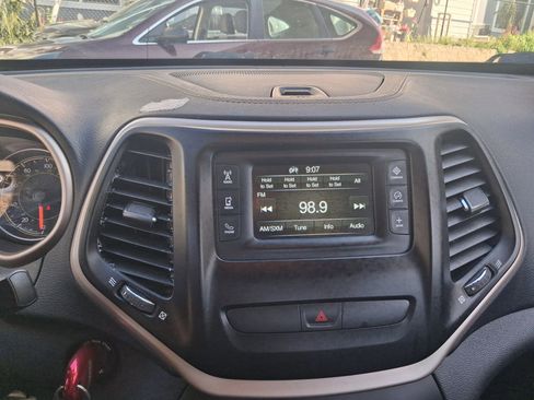 Used 2016 Jeep Cherokee Sport w/ Cold Weather Group image 14