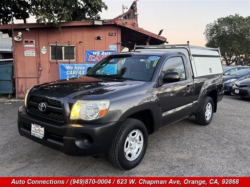 Used 2011 Toyota Tacoma 2WD Regular Cab image 2
