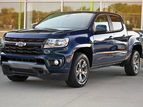 Used 2019 Chevrolet Colorado Z71 image 3