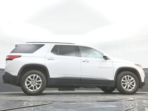 Used 2019 Chevrolet Traverse LT FWD image 34