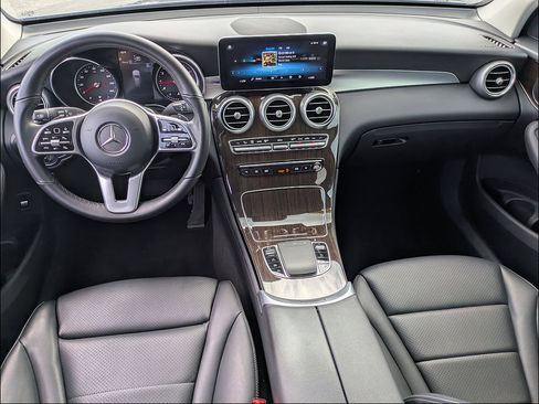 Used 2022 Mercedes-Benz GLC 300 w/ Premium Package Lite image 15