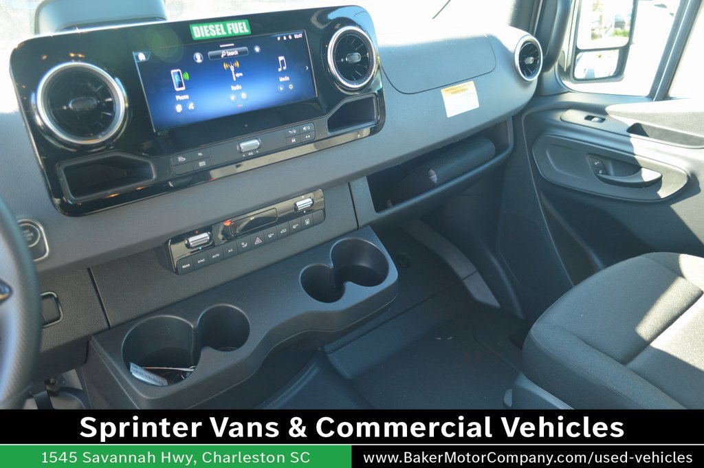 Used 2025 Mercedes-Benz Sprinter 2500 image 24