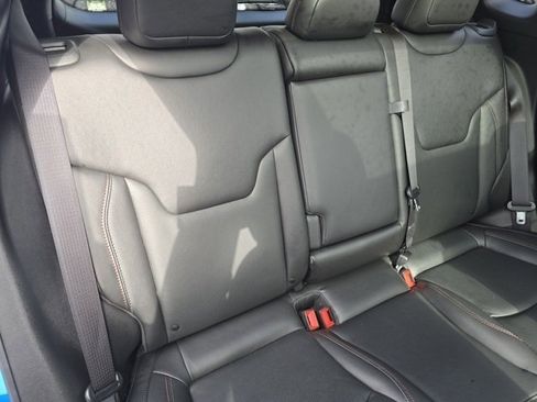 Used 2025 Jeep Compass Trailhawk w/ Trailhawk Elite Group image 38