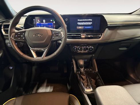 Used 2025 Chevrolet TrailBlazer ACTIV w/ Convenience Package image 11