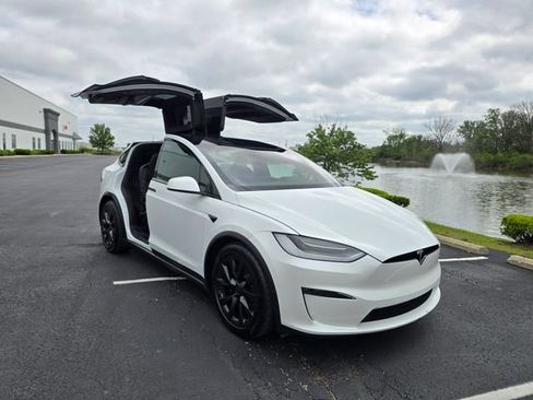 Used 2022 Tesla Model X AWD/4WD image 16