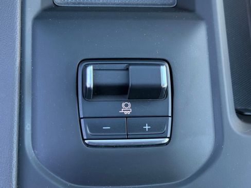 Used 2024 GMC Sierra 3500 Denali w/ Denali Reserve Package image 37