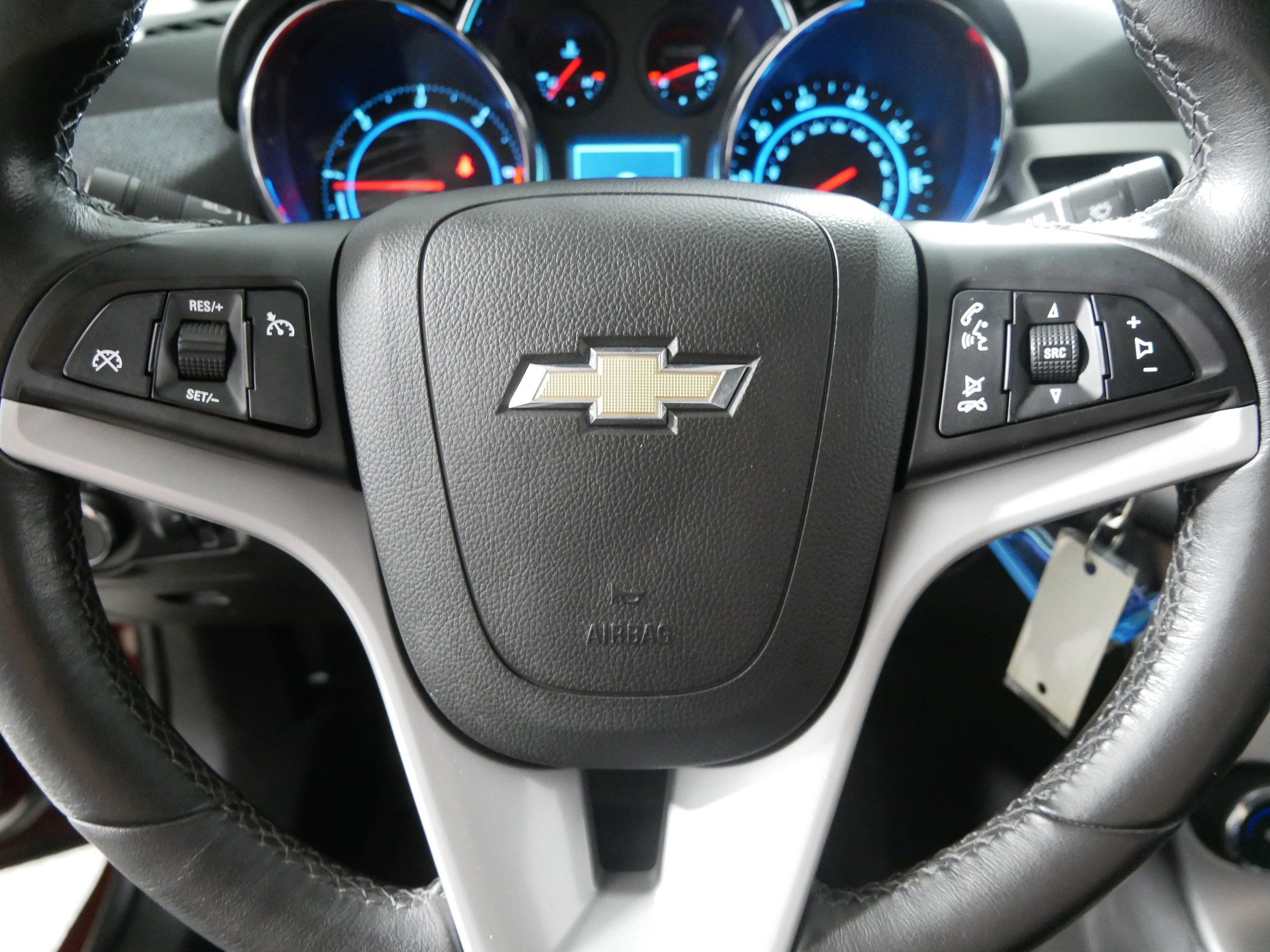 Used 2015 Chevrolet Cruze Diesel FWD image 25