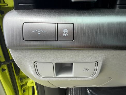 Used 2024 Hyundai Kona SEL FWD image 17